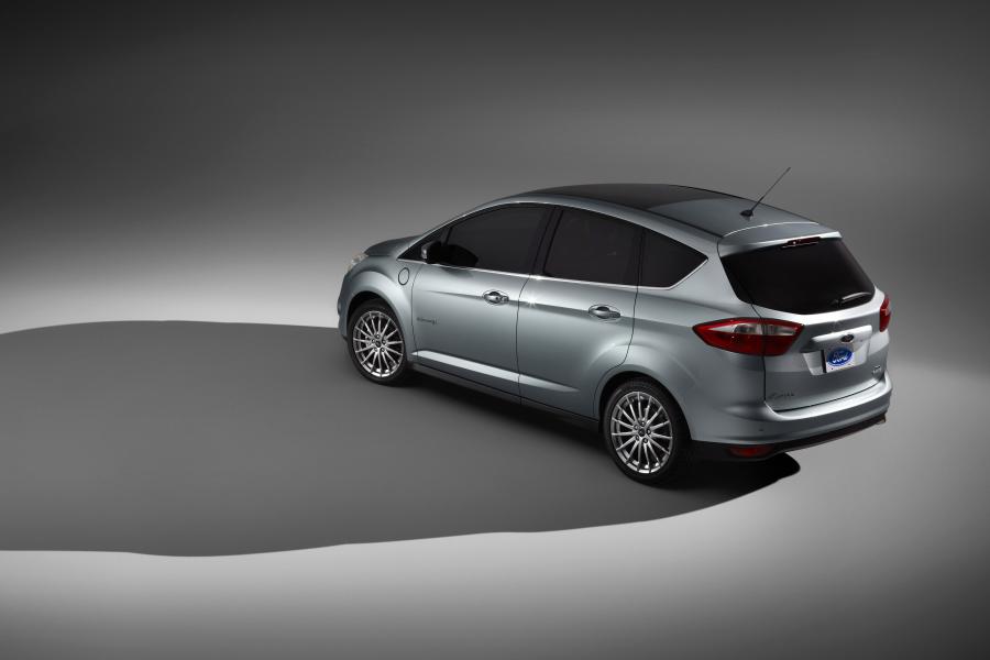  Ford C-Max Energi 2010 года  (фото 6 из 7)